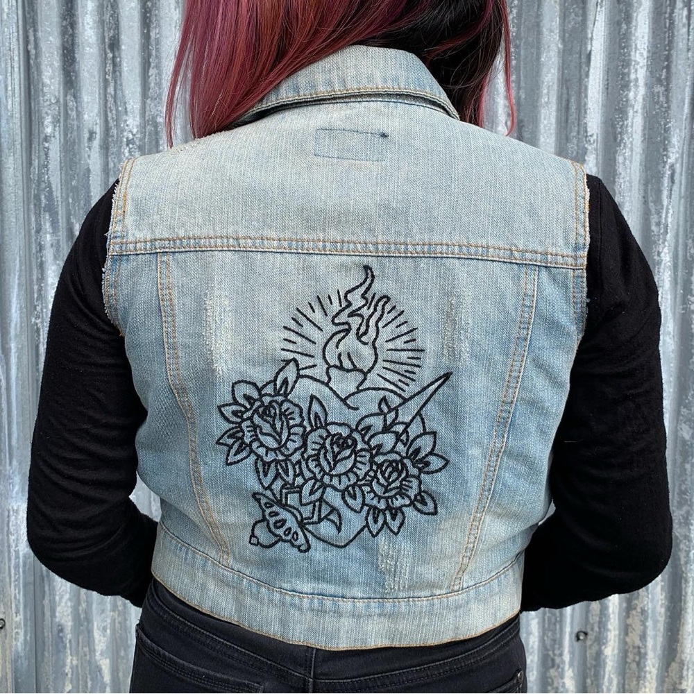 HAND EMBROIDERED DENIM VEST SIZE SMALL